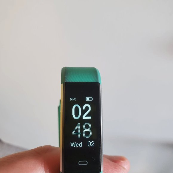 LETSCOM Fitness Tracker - Picture 3 of 4